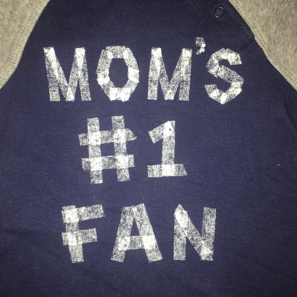 10/$20 BABY GAP Long Sleeve Shirt Size 6-12 Months - Picture 2 of 3